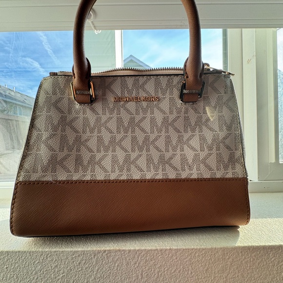 Michael Kors XS Satchel NWT - Picture 2 of 4